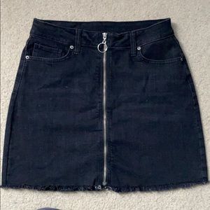 Black jean skirt!!